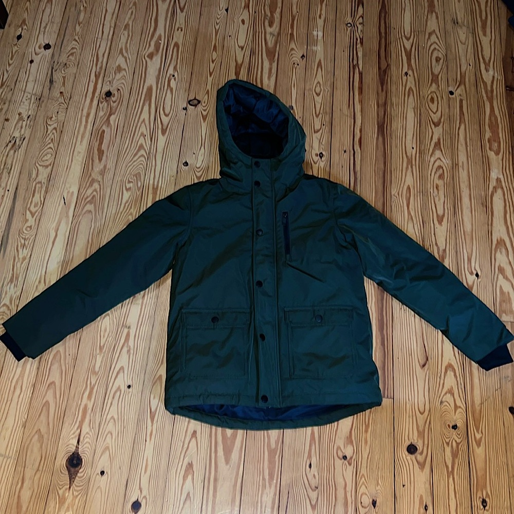 Only worn once it definitely makes you really warm. I definitely recommend this.